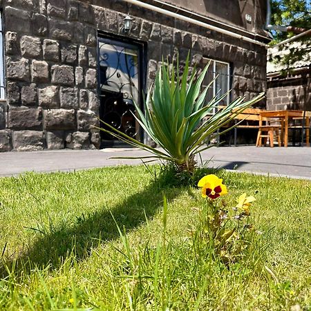 Eco House Apartment Gyumri ภายนอก รูปภาพ
